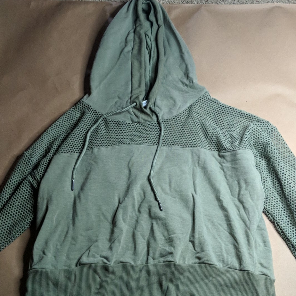 Army green crop top sweatshirt with mesh sleeves.